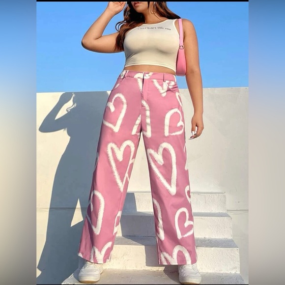 ‘NWT Heart Print Wide Leg Pants’ 💕 - Picture 4 of 4